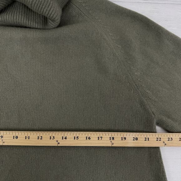 Theory Airy Wool Cashmere Turtleneck Sweater M Olive Oversize Wide Sleeve Luxury - Picture 12 of 16